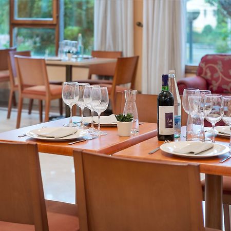 Tryp Bilbao Sondika Hotel Ngoại thất bức ảnh