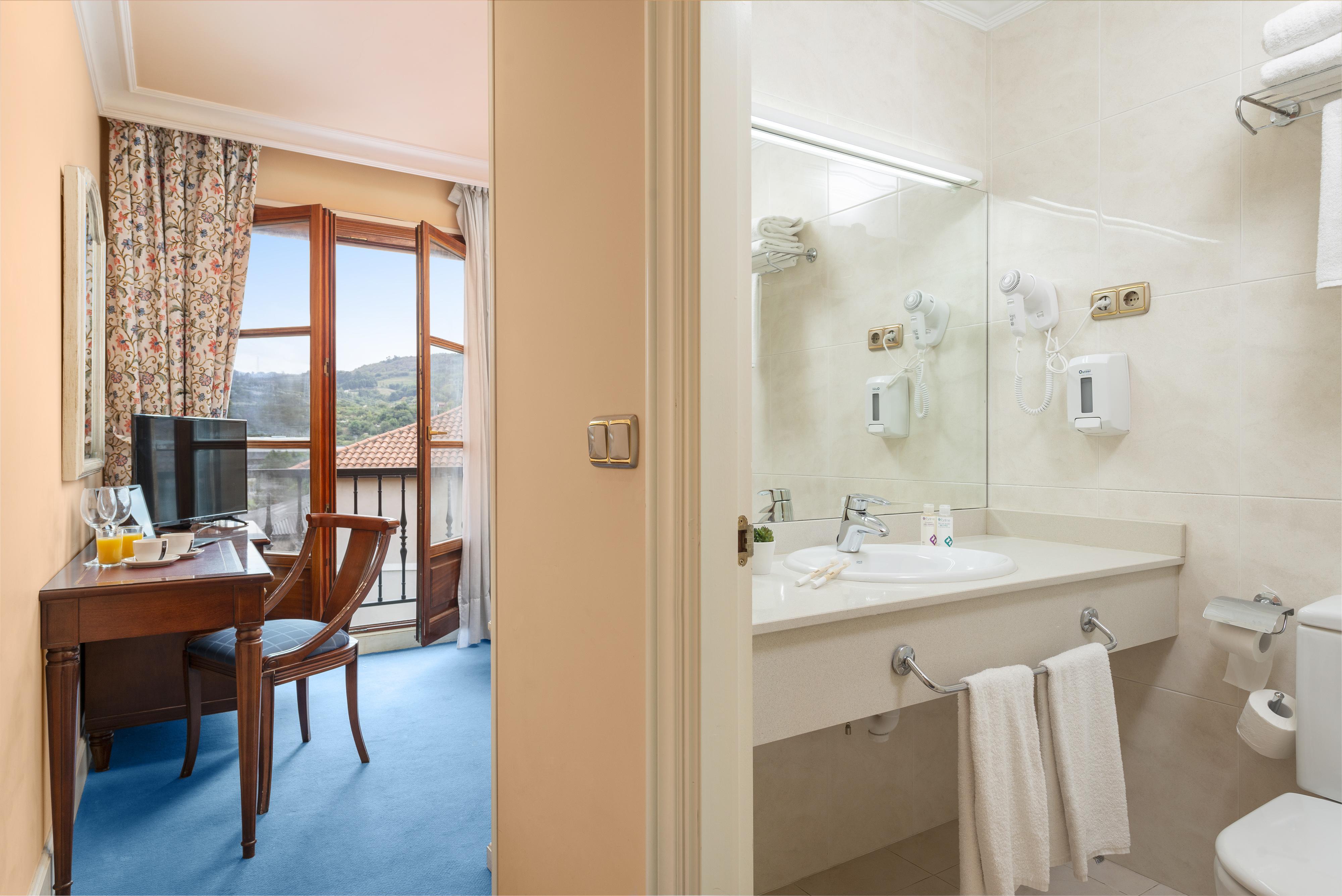 Tryp Bilbao Sondika Hotel Ngoại thất bức ảnh