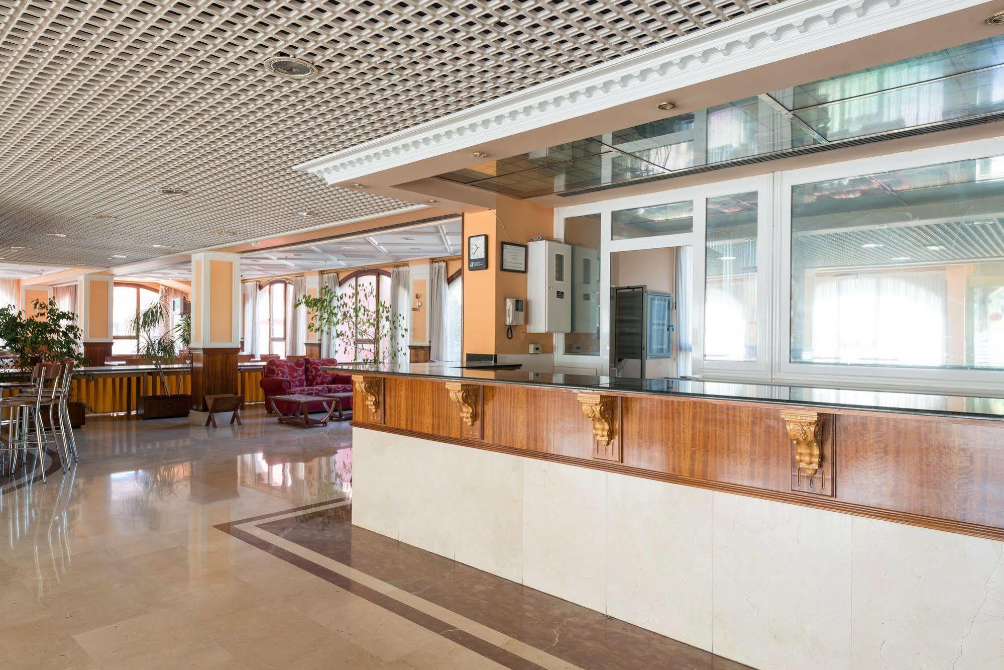 Tryp Bilbao Sondika Hotel Ngoại thất bức ảnh